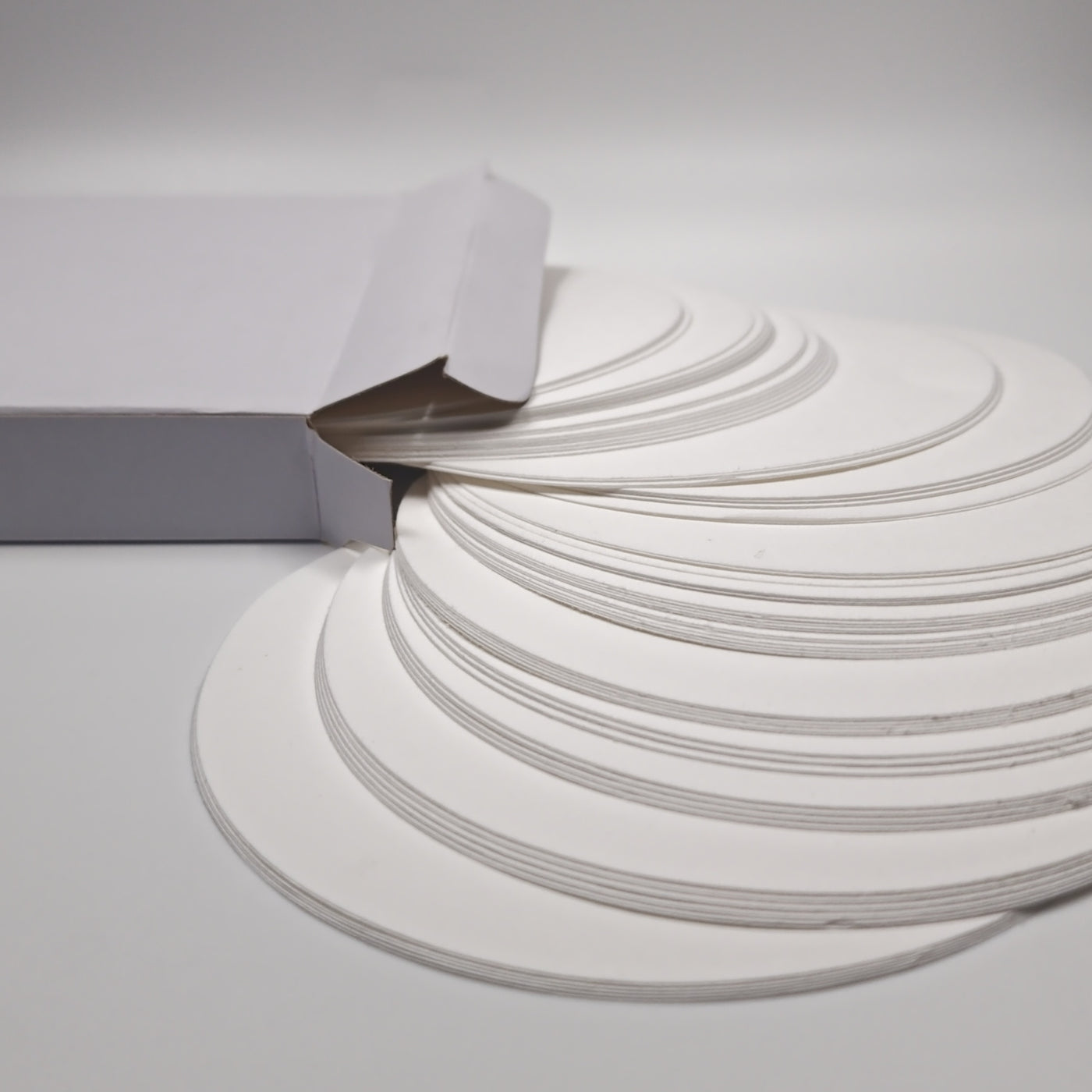 Pack of 125 mm quantitative hardened low-ash filter papers